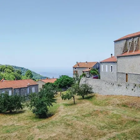 Three-bedroom Holiday In Holiday home